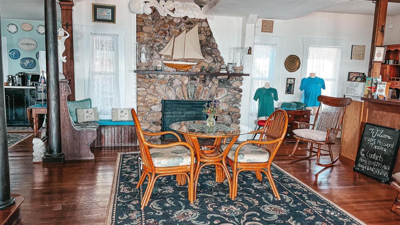 Capricorn House * Oak Bluffs